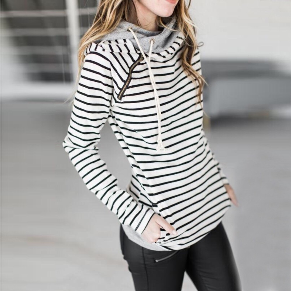 White striped hoodie - Picture 4 of 5